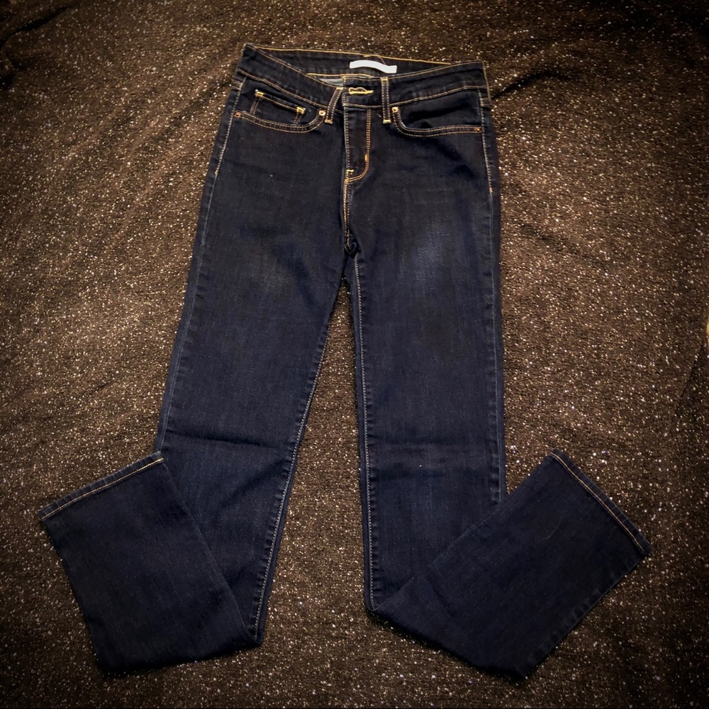 Levi 712 Slim Dark Wash Jeans